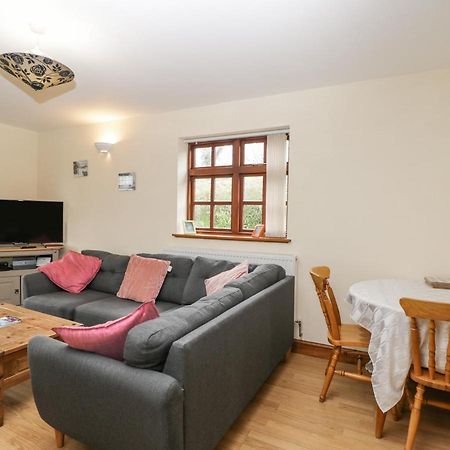Penrose Cottage Gilwern Экстерьер фото